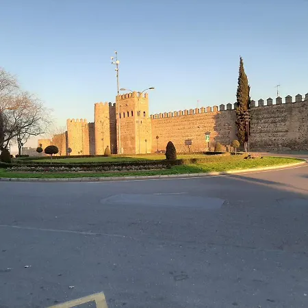 Puerta Del Vado Alto